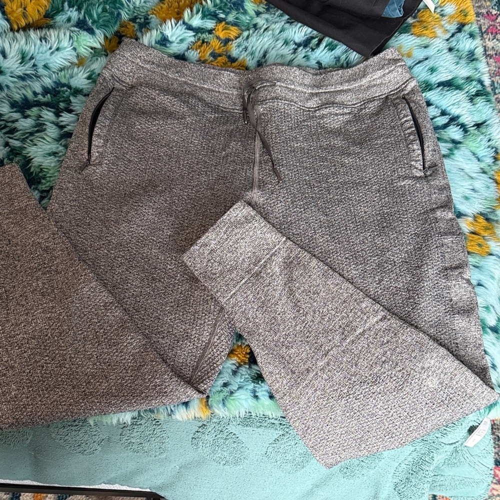 Lulu Lemon Gray Waffle Knit Joggers